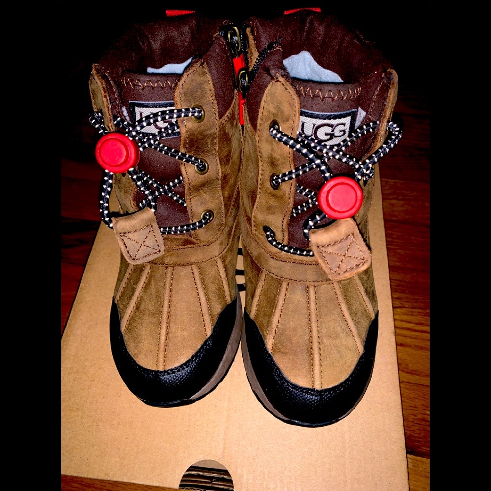 UGG boots-sz 13